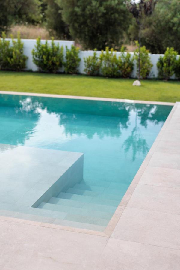 Five Senses Of Luxury Villa Kalandra ภายนอก รูปภาพ