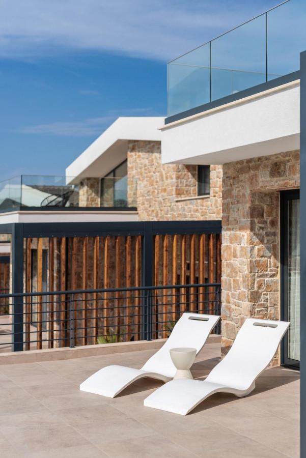 Five Senses Of Luxury Villa Kalandra ภายนอก รูปภาพ